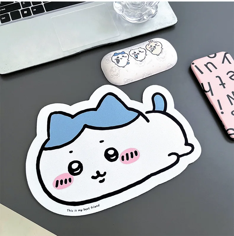 Leather Desk Pad - 귀여운 만화 캐릭터 ‘지이 우사기’와 ‘하치와레’가